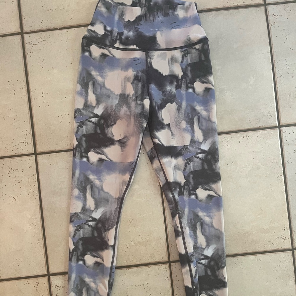 Alo Womens workout leggings